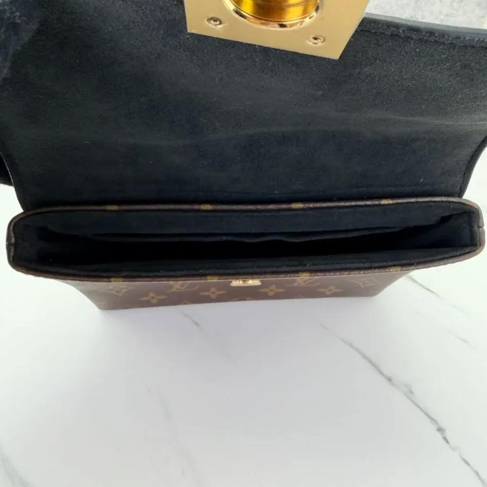 Louis Vuitton Women Pre-Loved Bag Very Good Condition